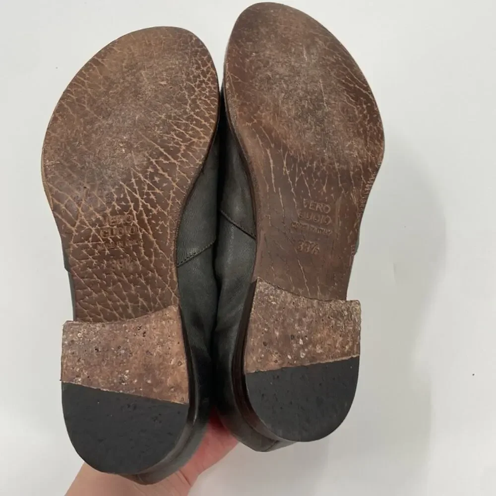 Gidigio gray leather loafers